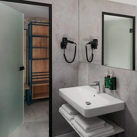 Hotell Ea Moment Self Check-in 4*