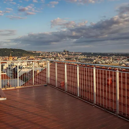 Ea Moment Self Check-in 4*